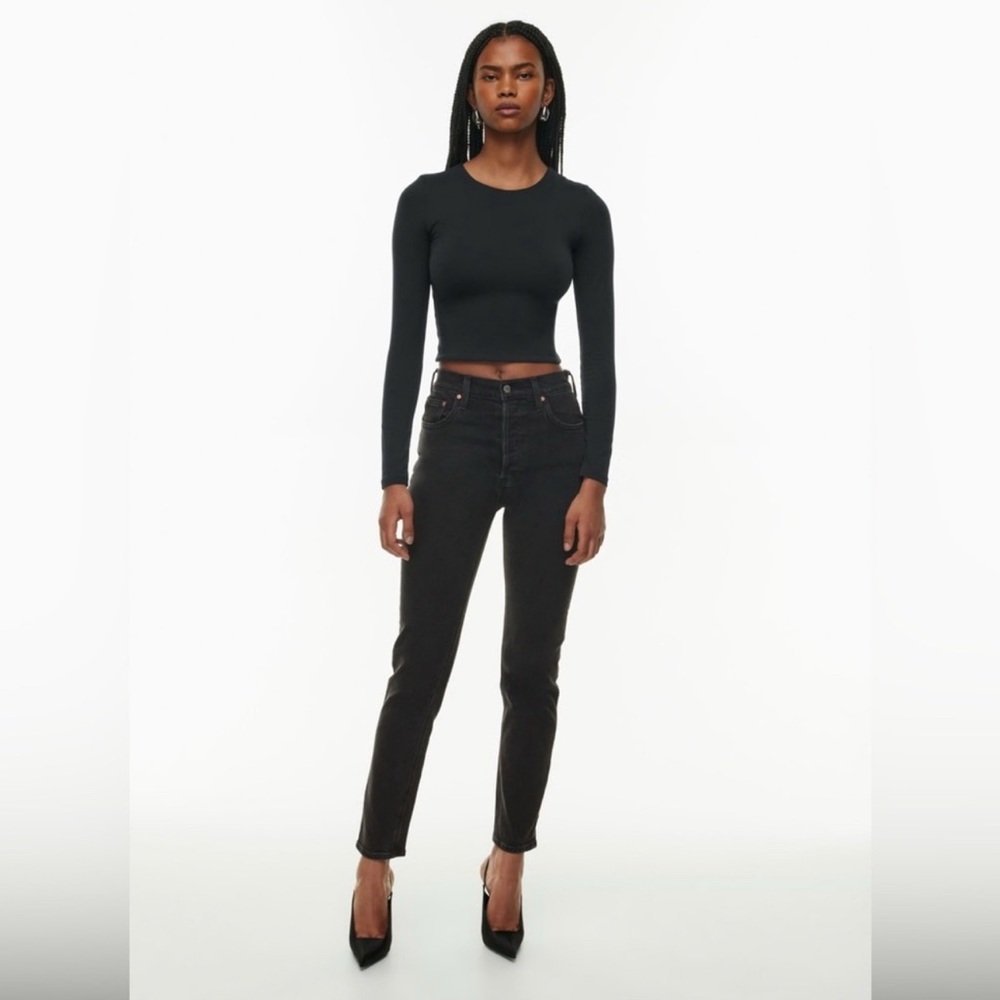 Aritzia Denim Forum the Yoko high rise slim black jeans, size 26